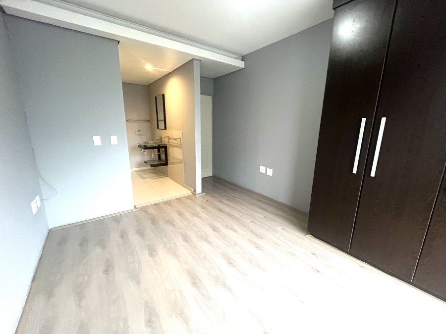 1 Bedroom Property for Sale in Beachfront Western Cape
